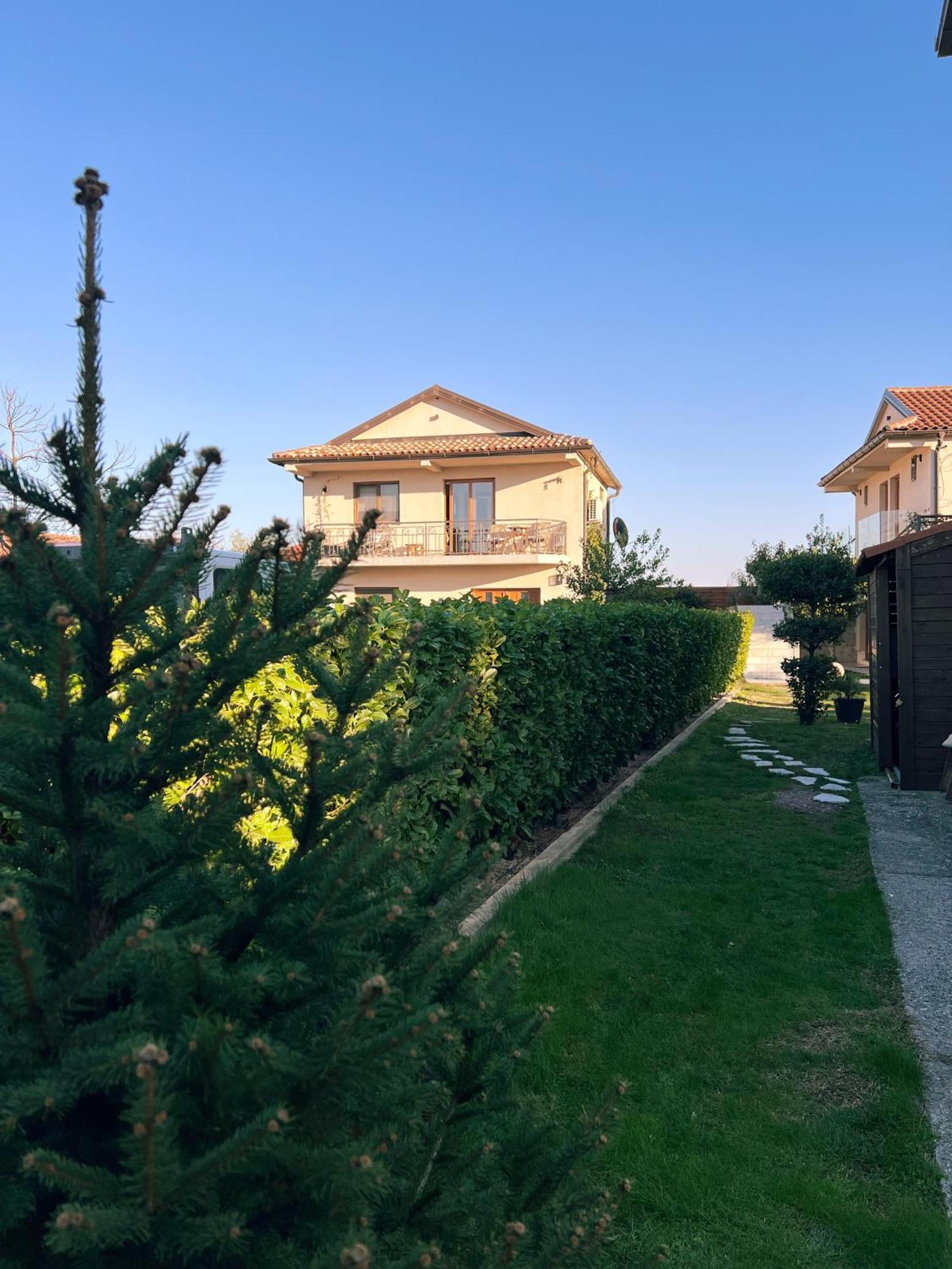 Apartments Aerodrom Подгориця Екстер'єр фото