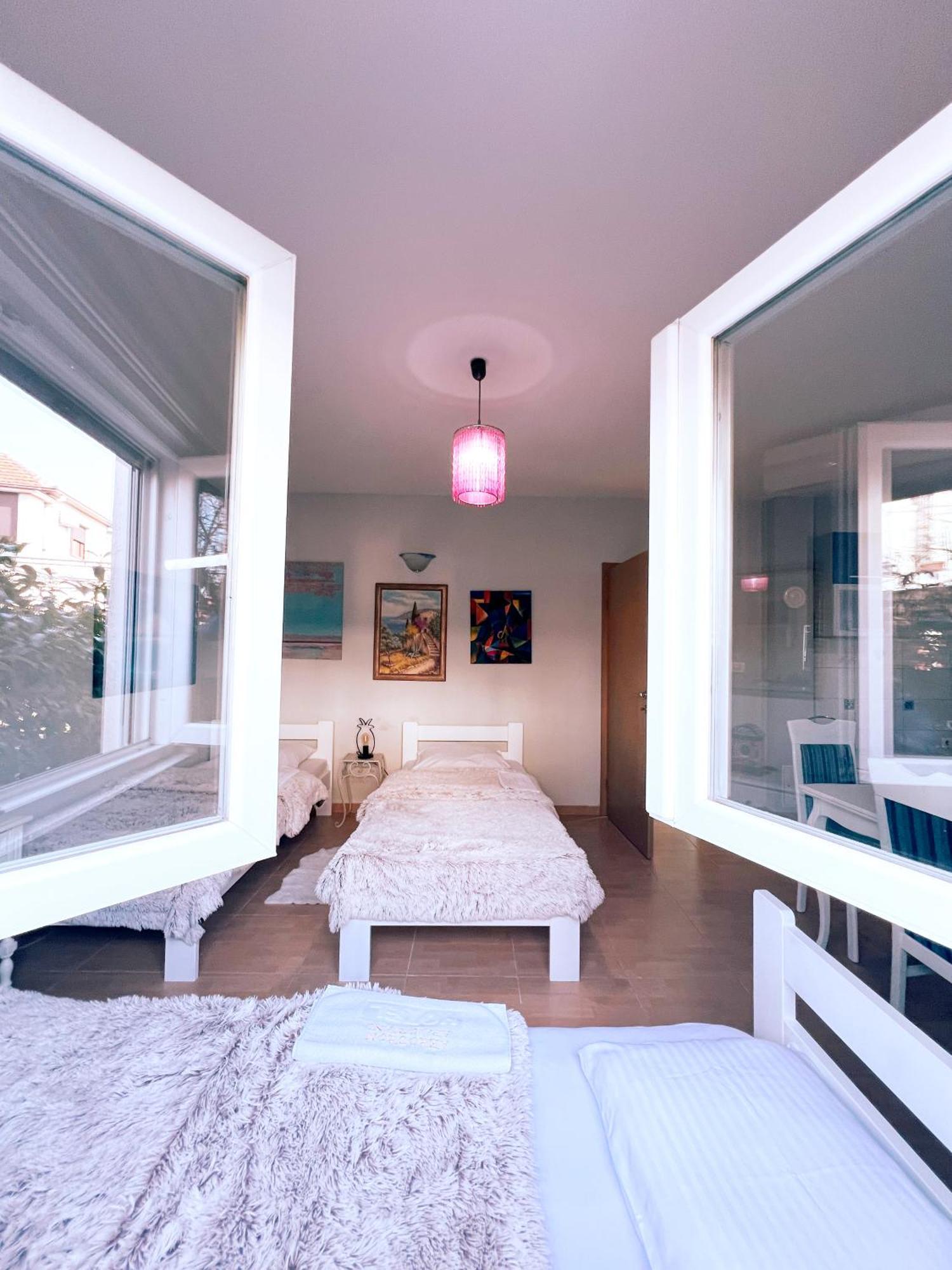 Apartments Aerodrom Подгориця Екстер'єр фото