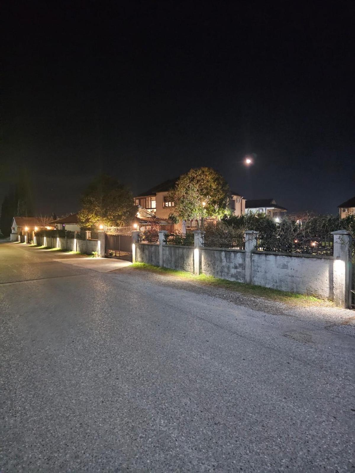 Apartments Aerodrom Подгориця Екстер'єр фото