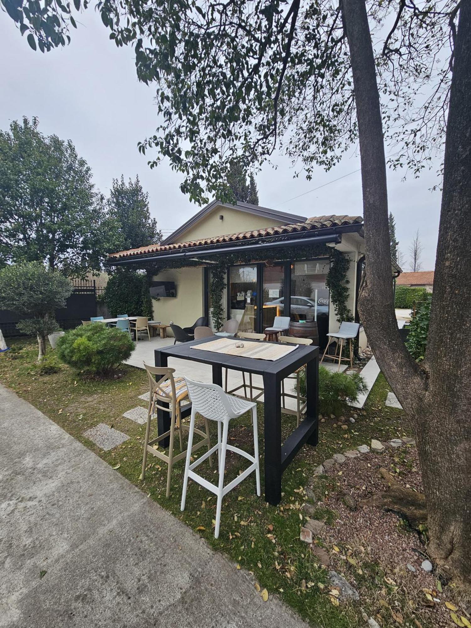 Apartments Aerodrom Подгориця Екстер'єр фото