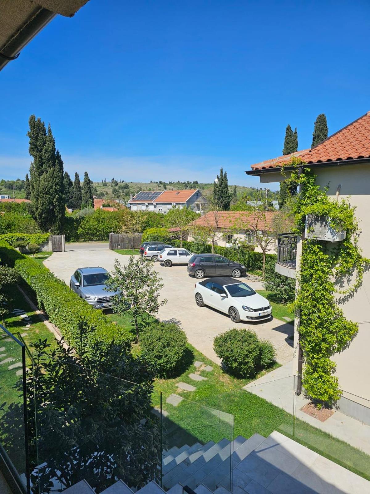 Apartments Aerodrom Подгориця Екстер'єр фото
